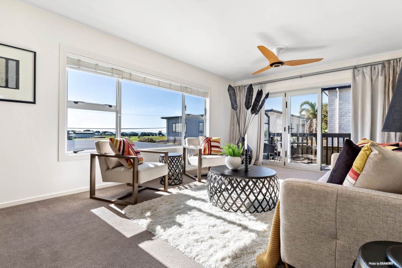 2/15 Winscombe Street, Belmont, Auckland - Carousel 1