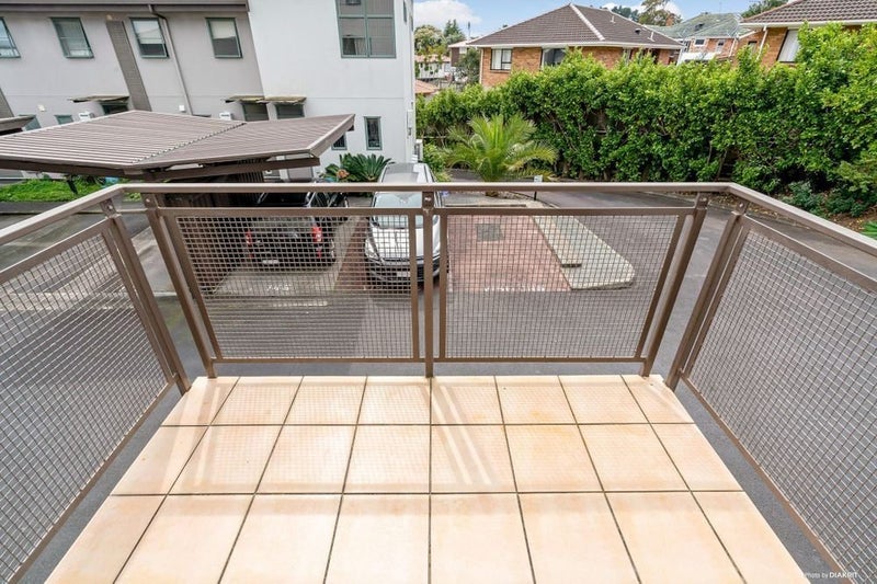 6/42 Holly Street, Avondale, Auckland - Carousel 1