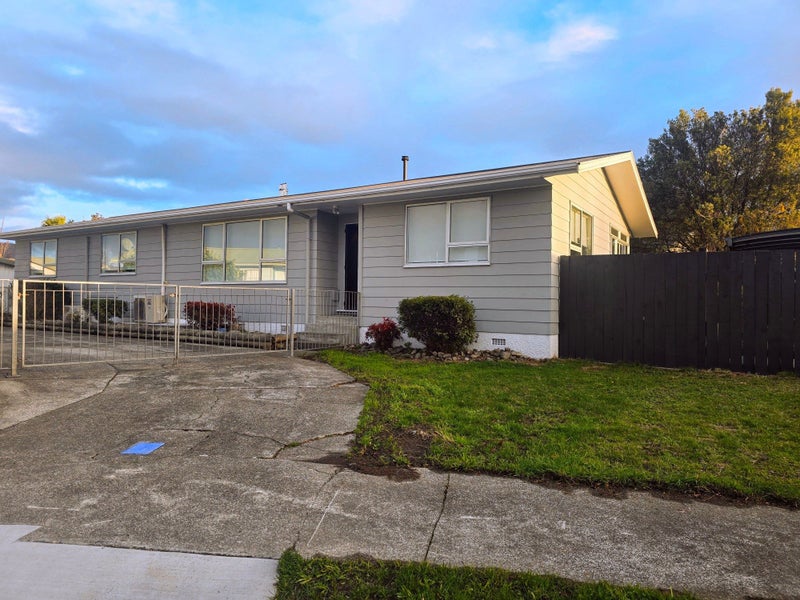 9 Forbes Place, Kelvin Grove, Palmerston North - Carousel 16