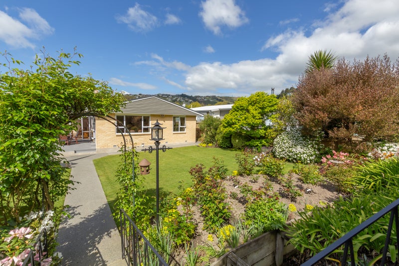 19 Rossmore Terrace, Cashmere, Christchurch - Carousel 1