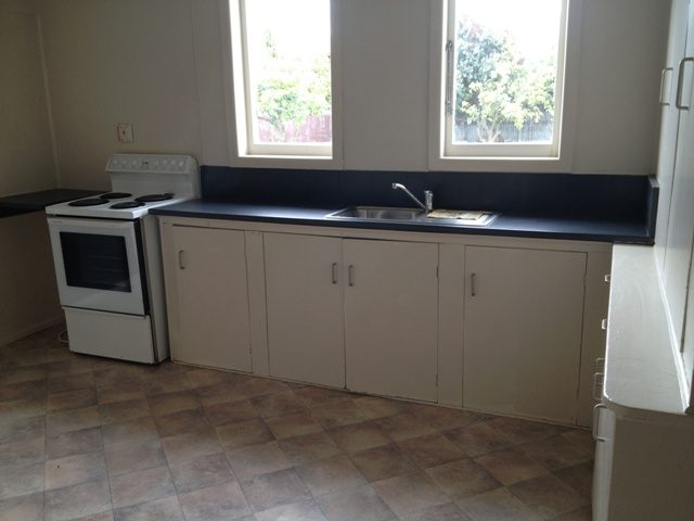 506 Southampton Street East, Hastings - Carousel 8