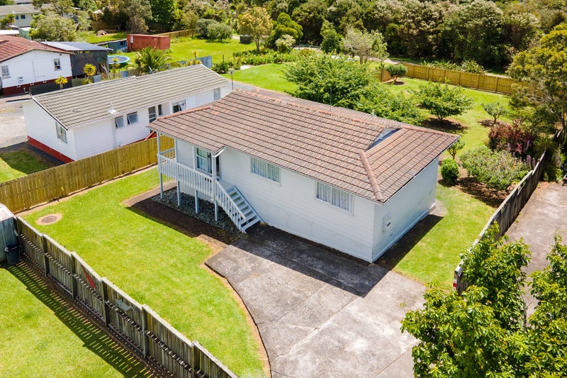 106 Borich Road, Sunnyvale, Auckland - Carousel 1