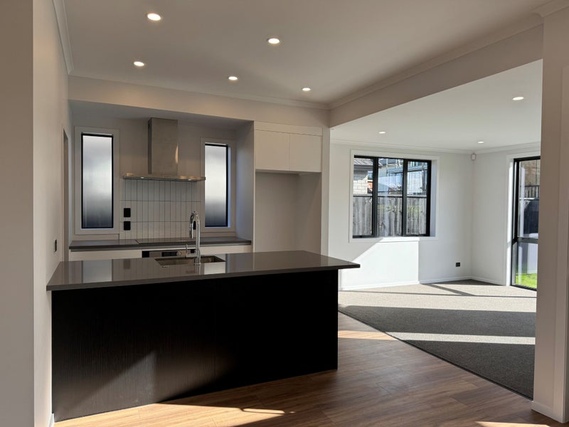 36 Arohaina Avenue, Karaka, Papakura - Carousel 2