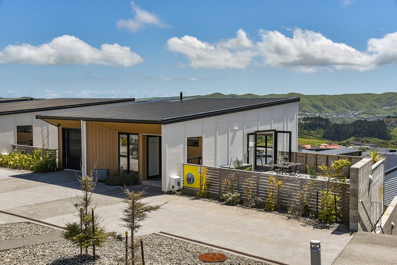 34 Red Beech Avenue, Woodridge, wellington - Carousel 1