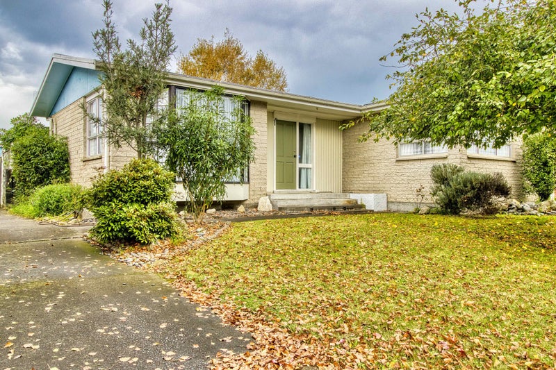 17 Amundsen Avenue, Flaxmere, Hastings - Carousel 1