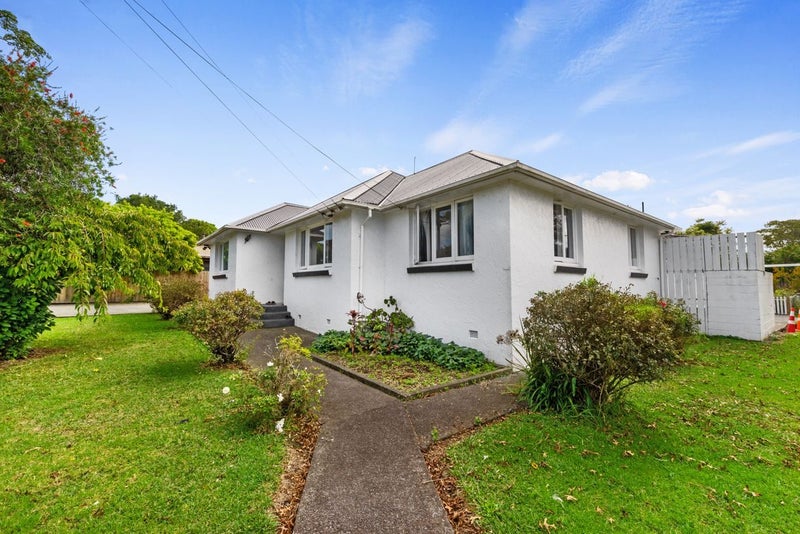 126 Universal Drive, Henderson, Auckland - Carousel 1