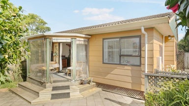 2/17 Jutland Road, Manurewa, Auckland - Carousel 1