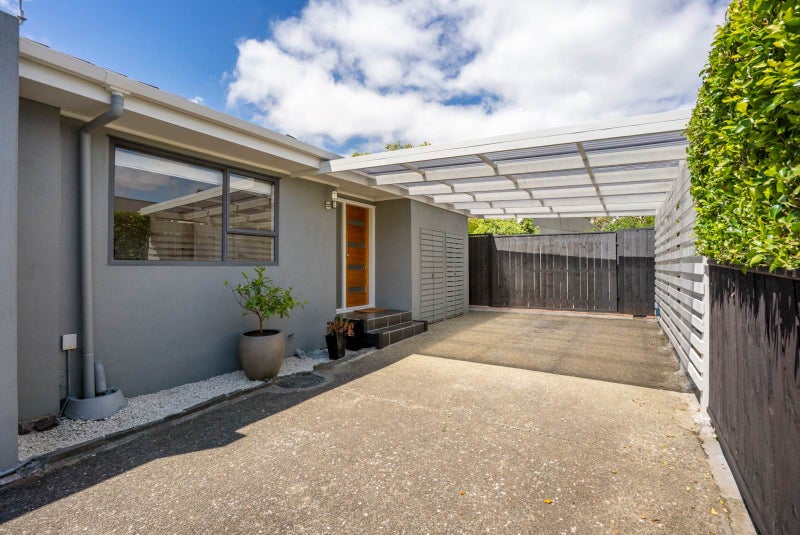 1/29 Clarence Road, Northcote Point, Auckland - Carousel 24