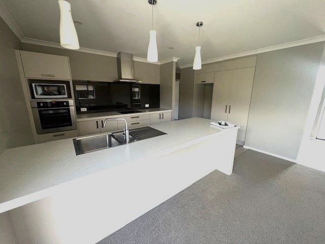 59 Kahuparere Crescent, Pyes Pa, Tauranga - Carousel 2