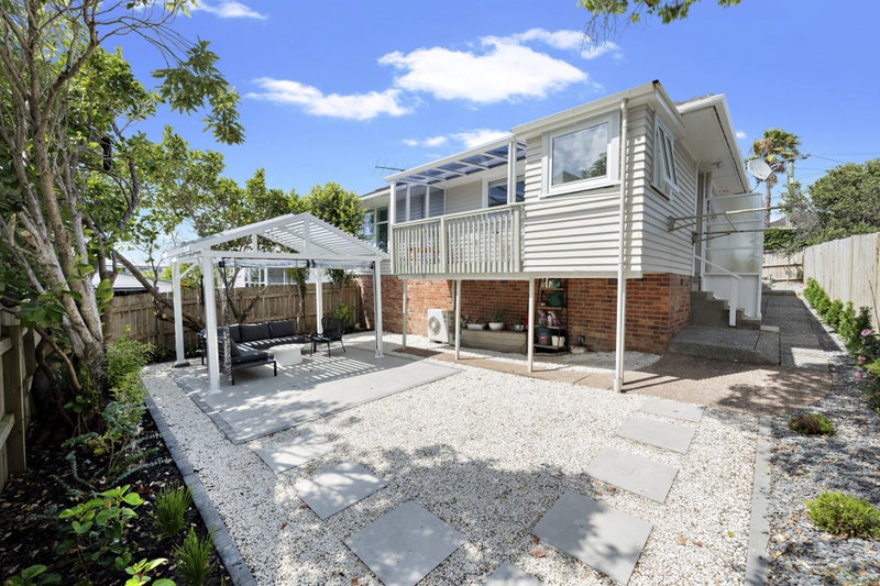 1/43 Raleigh Road, Northcote, Auckland - Carousel 2