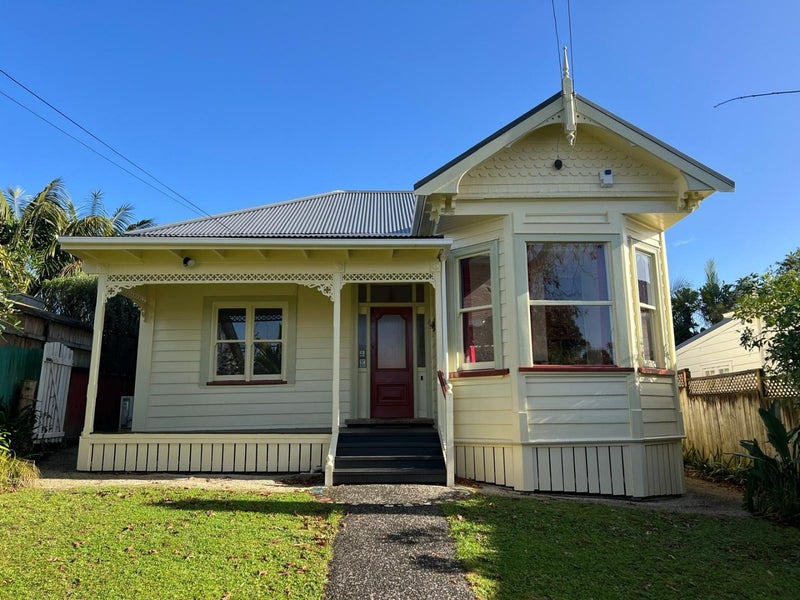 12 Finch Street, Morningside, Auckland - Carousel 1