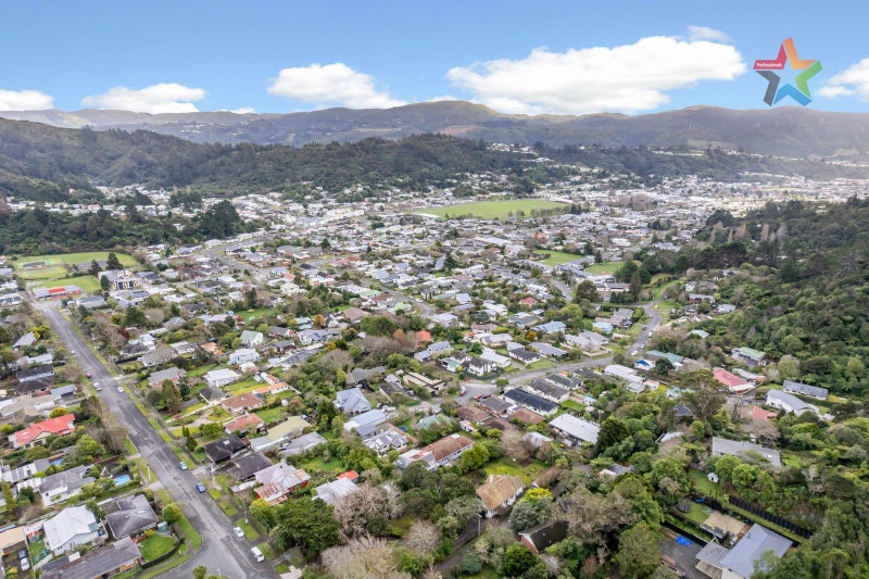 49 Manuka Street, Stokes Valley, Lower Hutt - Carousel 26