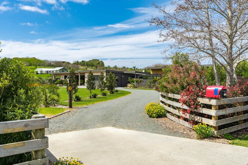 136 Mangawhai Heads Road, Mangawhai Heads, Mangawhai - Carousel 2