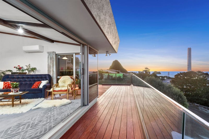 19 Findlay Street, Moturoa, New Plymouth - Carousel 1