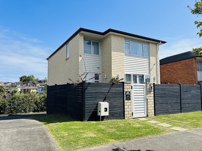 20 Sohlue Place, Oteha, Auckland - Carousel 1