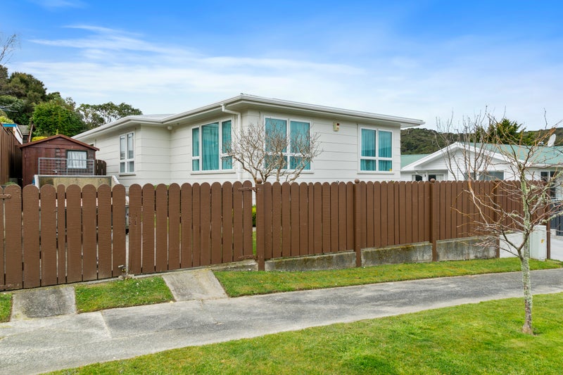 10 Kaponga Street, Wainuiomata, Lower Hutt - Carousel 2