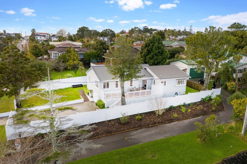 25 Evans Road, Glen Eden, Auckland - Carousel 1