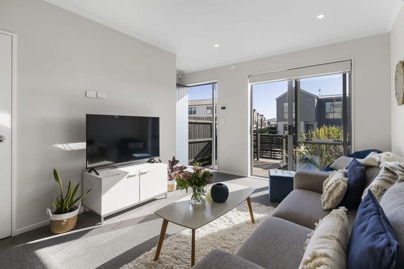 12 Tarakoi Road, Hobsonville, Auckland - Carousel 2