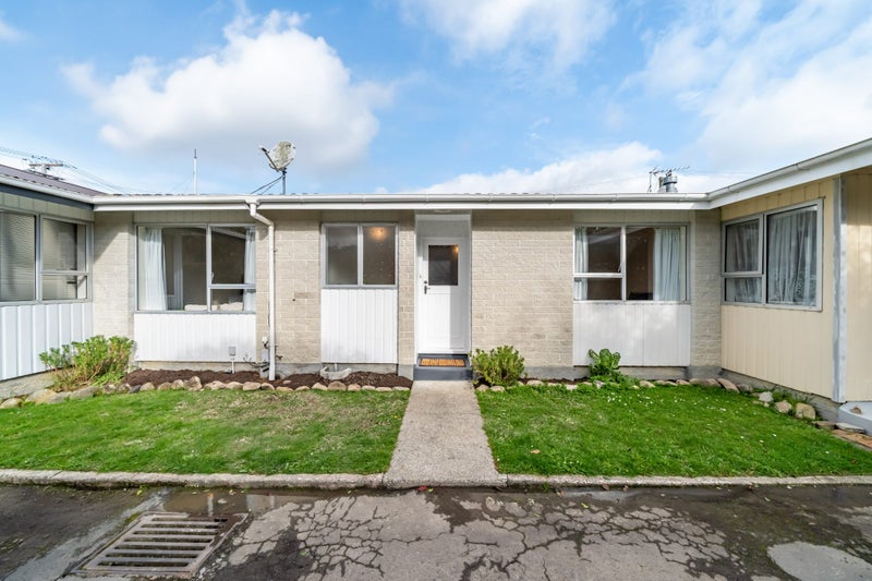 2/10 Islington Street, Trentham, Upper Hutt - Carousel 1