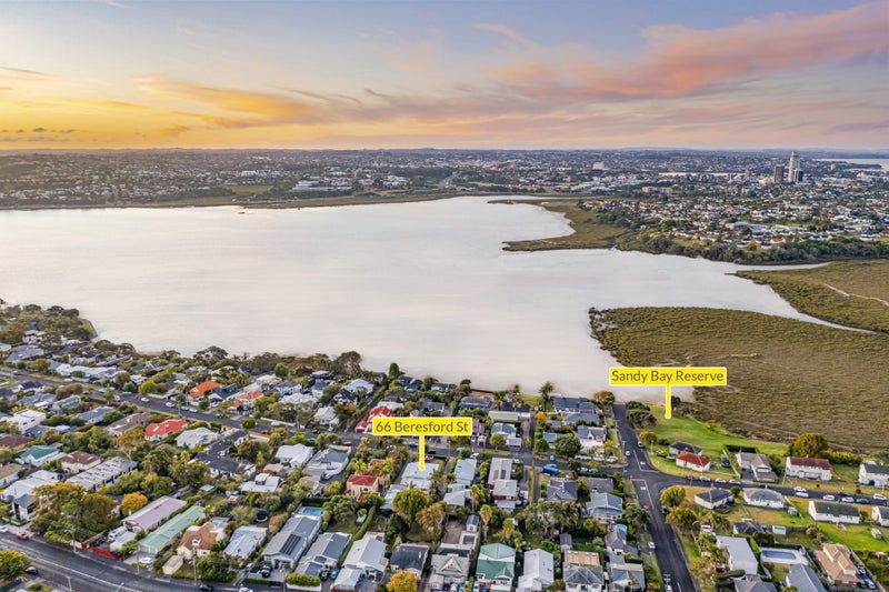 66 Beresford Street, Bayswater, Auckland - Carousel 23