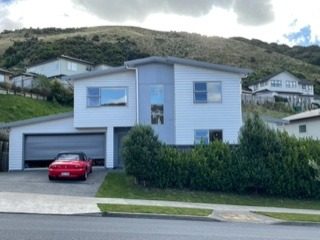43 Melksham Drive, Churton Park, Wellington - Carousel 1