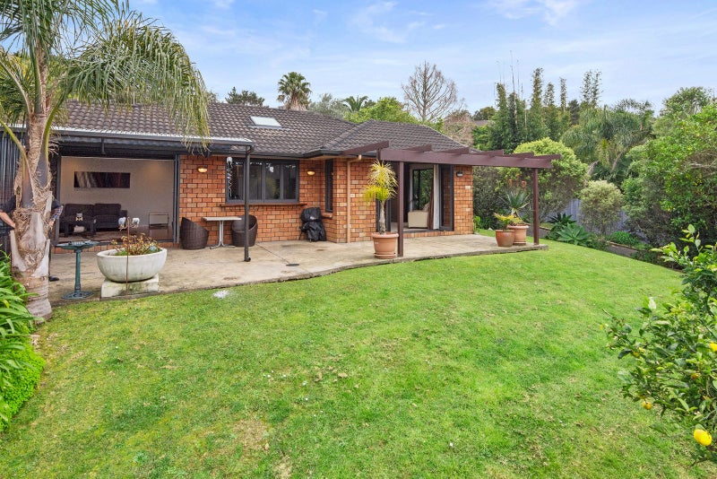 59A Lonely Road, Fairview Heights, Auckland - Carousel 1