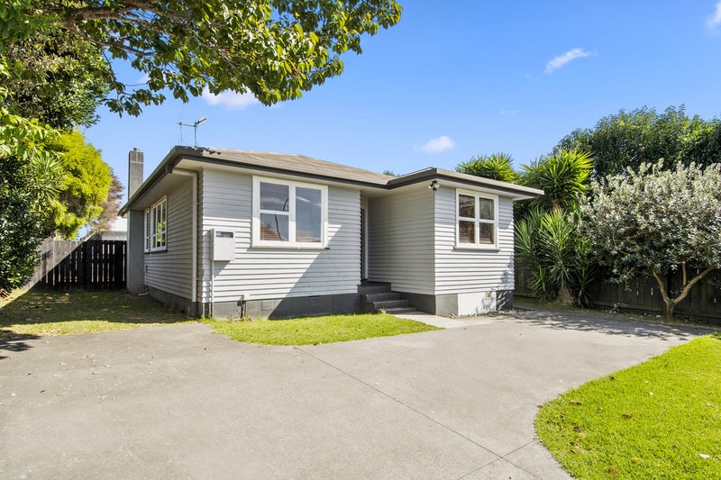 15A Henderson Crescent, Parkvale, Tauranga - Carousel 1