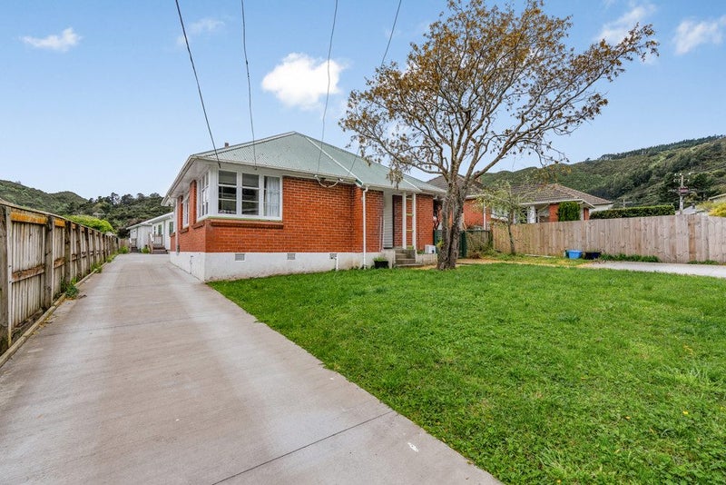 9 Hay Street, Naenae, Lower Hutt - Carousel 1
