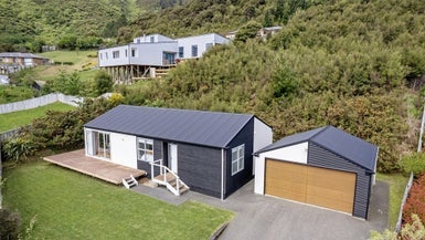 50 Nelson Crescent, Wainuiomata, Lower Hutt - Carousel 1