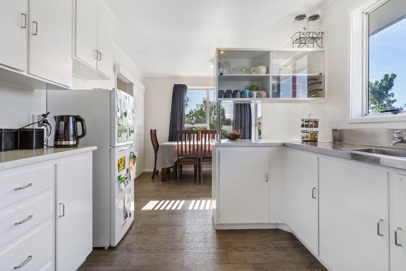 15 Newham Place, Henderson, Auckland - Carousel 2