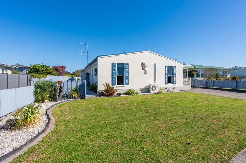 27 Holyrood Street, Taradale, Napier - Carousel 24