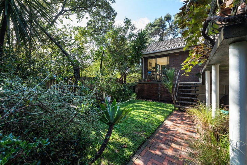 2 Kaurimu Rise, Titirangi, Auckland - Carousel 25