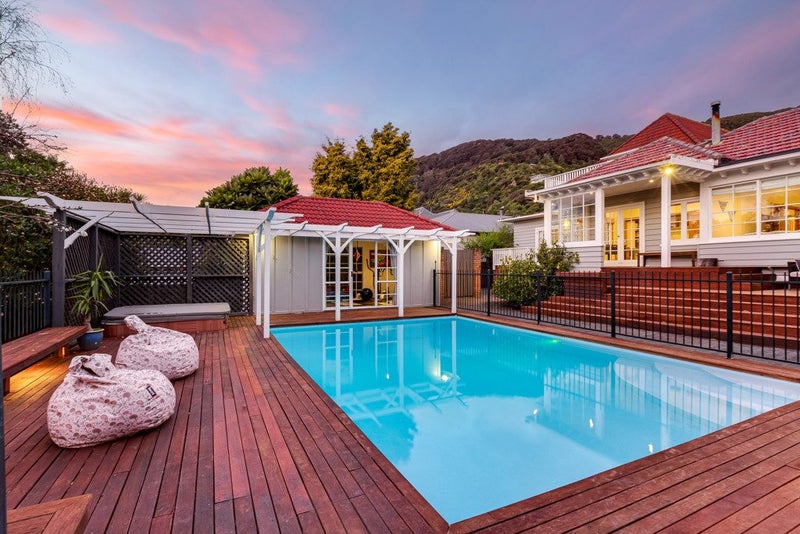 396 Muritai Road, Eastbourne, Lower Hutt - Carousel 2