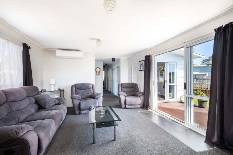 18 Raniera Street, Glen Avon, New Plymouth - Carousel 2