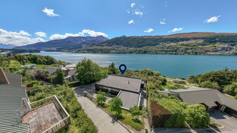 363 Peninsula Road, Kelvin Heights, Queenstown - Carousel 36