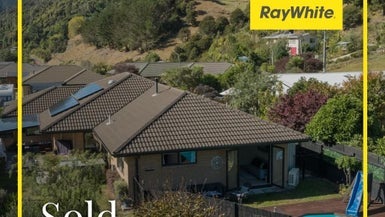 3 Olivine Terrace, The Brook, Nelson - Carousel 1