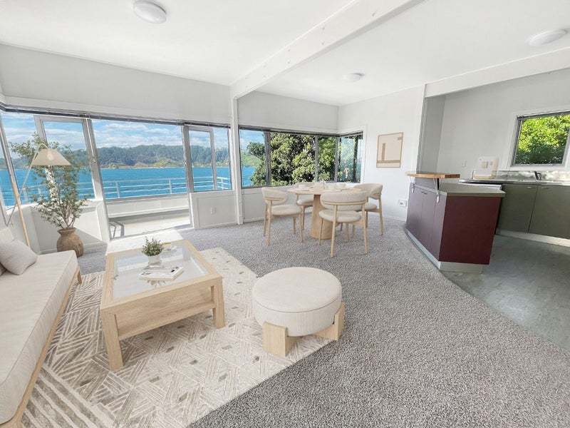 130B Evans Bay Parade, Roseneath, Wellington - Carousel 1