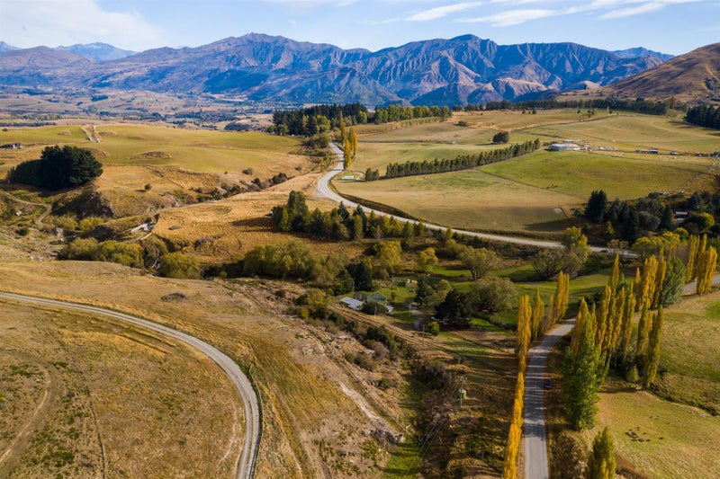 18 JEFFERY Road, Arrow Junction, QUEENSTOWN - Carousel 10