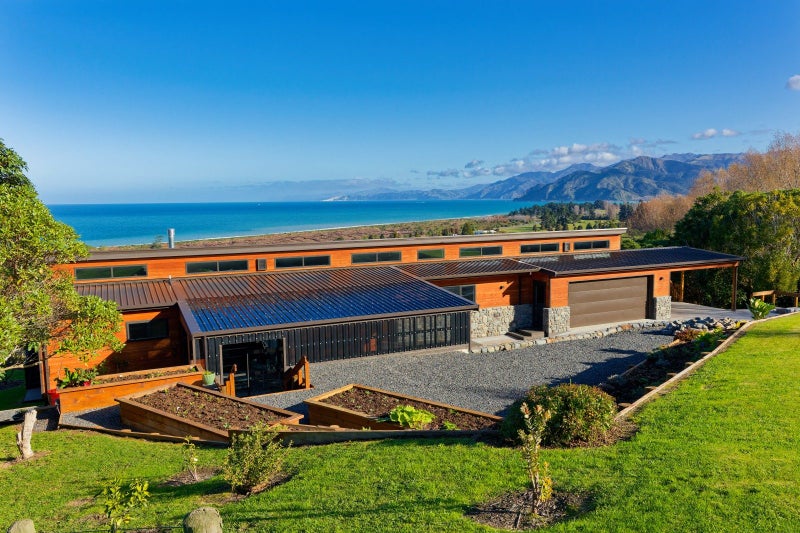 8 Ingles Drive, Kaikoura Flat, Kaikoura - Carousel 1