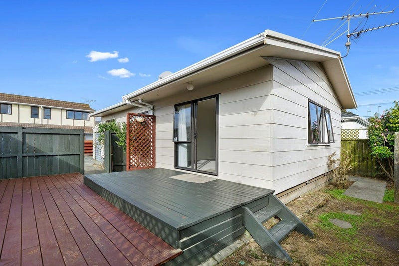 2/65 Wakefield Street, Alicetown, Lower Hutt - Carousel 11