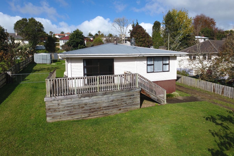 14 Domain Drive, Otorohanga, Otorohanga - Carousel 2