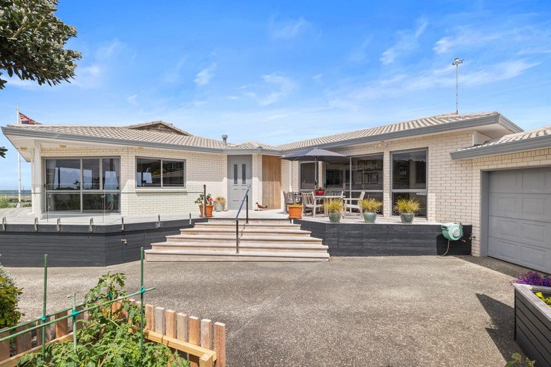 19 Taranui Place, Mangawhai Heads, Mangawhai - Carousel 1