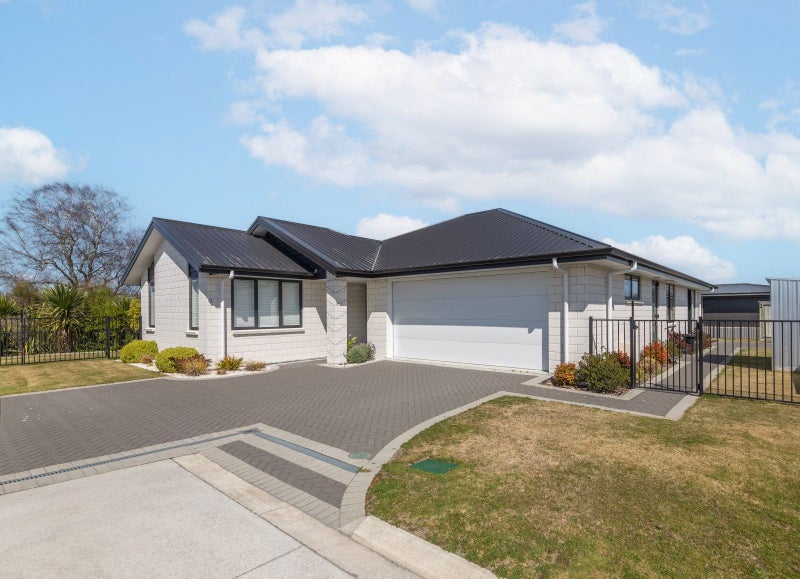13 St Pats Grove, Nukuhau, Taupo - Carousel 1