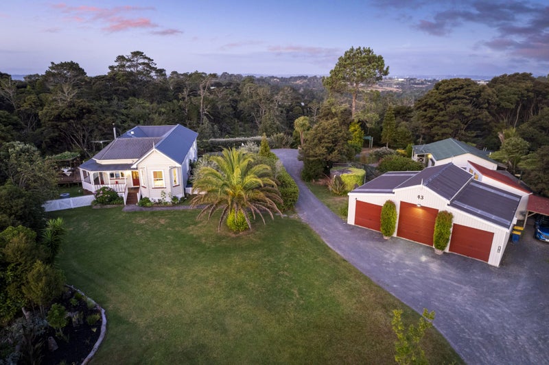 43 Sunnyvale Road, Massey, Auckland - Carousel 1