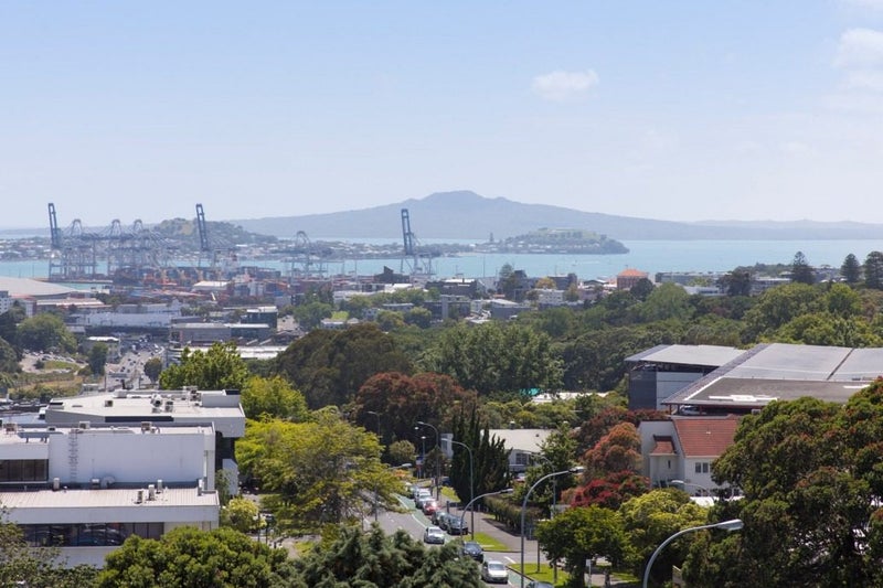 2I/127 Grafton Road, Grafton, Auckland - Carousel 1