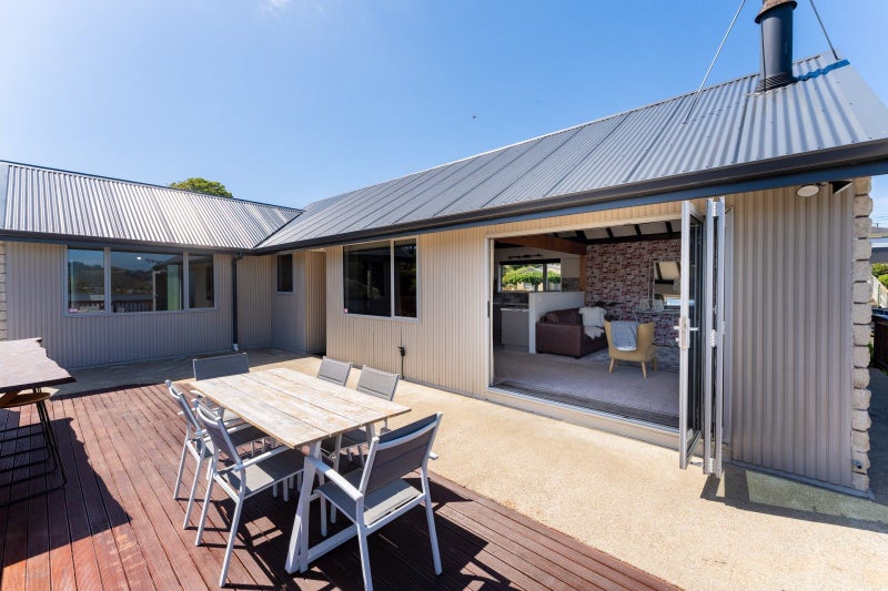 5 Miller Street, Green Island, Dunedin - Carousel 2