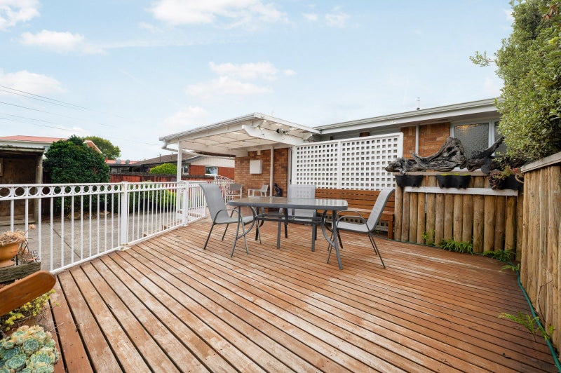 101 Lewis Street, Glenview, Hamilton - Carousel 3