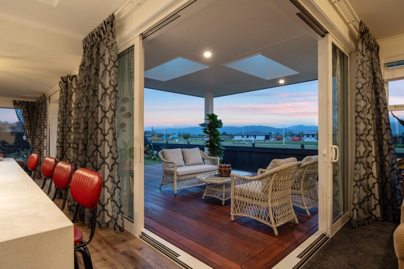 6 Albert Grove, Springlands, Blenheim - Carousel 2