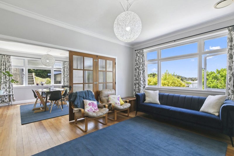 15 Henderson Street, Karori, Wellington - Carousel 2