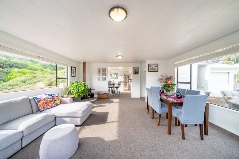 20 Roys Road, Plimmerton, Porirua - Carousel 2